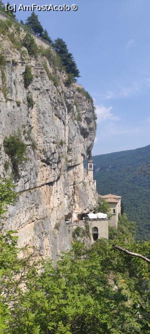 [P112] Santuario Madonna della Corona » foto by ilee
 - 
<span class="allrVoted glyphicon glyphicon-heart hidden" id="av1445684"></span>
<a class="m-l-10 hidden" id="sv1445684" onclick="voting_Foto_DelVot(,1445684,26248)" role="button">șterge vot <span class="glyphicon glyphicon-remove"></span></a>
<a id="v91445684" class=" c-red"  onclick="voting_Foto_SetVot(1445684)" role="button"><span class="glyphicon glyphicon-heart-empty"></span> <b>LIKE</b> = Votează poza</a> <img class="hidden"  id="f1445684W9" src="/imagini/loader.gif" border="0" /><span class="AjErrMes hidden" id="e1445684ErM"></span>