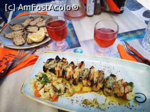 [P10] Taverna Medousa; sardine grill și souvlaki cu pește-spadă » foto by crismis
 - 
<span class="allrVoted glyphicon glyphicon-heart hidden" id="av1174486"></span>
<a class="m-l-10 hidden" id="sv1174486" onclick="voting_Foto_DelVot(,1174486,26384)" role="button">șterge vot <span class="glyphicon glyphicon-remove"></span></a>
<a id="v91174486" class=" c-red"  onclick="voting_Foto_SetVot(1174486)" role="button"><span class="glyphicon glyphicon-heart-empty"></span> <b>LIKE</b> = Votează poza</a> <img class="hidden"  id="f1174486W9" src="/imagini/loader.gif" border="0" /><span class="AjErrMes hidden" id="e1174486ErM"></span>