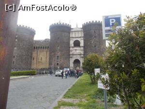 [P01] Castel Nuovo, Napoli. » foto by mihaelavoicu
 - 
<span class="allrVoted glyphicon glyphicon-heart hidden" id="av1204506"></span>
<a class="m-l-10 hidden" id="sv1204506" onclick="voting_Foto_DelVot(,1204506,26555)" role="button">șterge vot <span class="glyphicon glyphicon-remove"></span></a>
<a id="v91204506" class=" c-red"  onclick="voting_Foto_SetVot(1204506)" role="button"><span class="glyphicon glyphicon-heart-empty"></span> <b>LIKE</b> = Votează poza</a> <img class="hidden"  id="f1204506W9" src="/imagini/loader.gif" border="0" /><span class="AjErrMes hidden" id="e1204506ErM"></span>