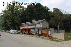 [P02] Sasca Montană, Casa Borcean, autobuzele opresc la ea, se văd și frumoșii fagi de lângă ea » foto by mprofeanu
 - 
<span class="allrVoted glyphicon glyphicon-heart hidden" id="av1190476"></span>
<a class="m-l-10 hidden" id="sv1190476" onclick="voting_Foto_DelVot(,1190476,26576)" role="button">șterge vot <span class="glyphicon glyphicon-remove"></span></a>
<a id="v91190476" class=" c-red"  onclick="voting_Foto_SetVot(1190476)" role="button"><span class="glyphicon glyphicon-heart-empty"></span> <b>LIKE</b> = Votează poza</a> <img class="hidden"  id="f1190476W9" src="/imagini/loader.gif" border="0" /><span class="AjErrMes hidden" id="e1190476ErM"></span>