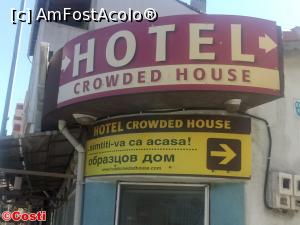 [P22] O reclamă la un hotel, pe care scrie și în românește... » foto by Costi
 - 
<span class="allrVoted glyphicon glyphicon-heart hidden" id="av1191096"></span>
<a class="m-l-10 hidden" id="sv1191096" onclick="voting_Foto_DelVot(,1191096,26578)" role="button">șterge vot <span class="glyphicon glyphicon-remove"></span></a>
<a id="v91191096" class=" c-red"  onclick="voting_Foto_SetVot(1191096)" role="button"><span class="glyphicon glyphicon-heart-empty"></span> <b>LIKE</b> = Votează poza</a> <img class="hidden"  id="f1191096W9" src="/imagini/loader.gif" border="0" /><span class="AjErrMes hidden" id="e1191096ErM"></span>