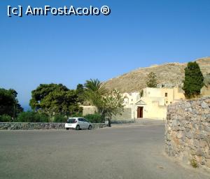 [P08] Ne apropiem de Mănăstirea Pisso Preveli. » foto by Carmen Ion
 - 
<span class="allrVoted glyphicon glyphicon-heart hidden" id="av1208634"></span>
<a class="m-l-10 hidden" id="sv1208634" onclick="voting_Foto_DelVot(,1208634,26685)" role="button">șterge vot <span class="glyphicon glyphicon-remove"></span></a>
<a id="v91208634" class=" c-red"  onclick="voting_Foto_SetVot(1208634)" role="button"><span class="glyphicon glyphicon-heart-empty"></span> <b>LIKE</b> = Votează poza</a> <img class="hidden"  id="f1208634W9" src="/imagini/loader.gif" border="0" /><span class="AjErrMes hidden" id="e1208634ErM"></span>