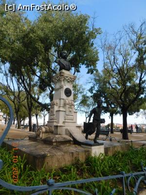 [P06] Monument din Jardim São Pedro de Alcântara » foto by irinad
 - 
<span class="allrVoted glyphicon glyphicon-heart hidden" id="av1221078"></span>
<a class="m-l-10 hidden" id="sv1221078" onclick="voting_Foto_DelVot(,1221078,26769)" role="button">șterge vot <span class="glyphicon glyphicon-remove"></span></a>
<a id="v91221078" class=" c-red"  onclick="voting_Foto_SetVot(1221078)" role="button"><span class="glyphicon glyphicon-heart-empty"></span> <b>LIKE</b> = Votează poza</a> <img class="hidden"  id="f1221078W9" src="/imagini/loader.gif" border="0" /><span class="AjErrMes hidden" id="e1221078ErM"></span>