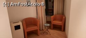 [P15] Bacău, Pensiunea Studio, Camera 12, Fotoliile și Măsuța metalică la care am băut nessul de trezire » foto by mprofeanu
 - 
<span class="allrVoted glyphicon glyphicon-heart hidden" id="av1505269"></span>
<a class="m-l-10 hidden" id="sv1505269" onclick="voting_Foto_DelVot(,1505269,27059)" role="button">șterge vot <span class="glyphicon glyphicon-remove"></span></a>
<a id="v91505269" class=" c-red"  onclick="voting_Foto_SetVot(1505269)" role="button"><span class="glyphicon glyphicon-heart-empty"></span> <b>LIKE</b> = Votează poza</a> <img class="hidden"  id="f1505269W9" src="/imagini/loader.gif" border="0" /><span class="AjErrMes hidden" id="e1505269ErM"></span>