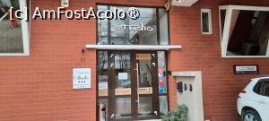 [P04] Bacău, Pensiunea Studio, Intrarea în Pensiune » foto by mprofeanu
 - 
<span class="allrVoted glyphicon glyphicon-heart hidden" id="av1505258"></span>
<a class="m-l-10 hidden" id="sv1505258" onclick="voting_Foto_DelVot(,1505258,27059)" role="button">șterge vot <span class="glyphicon glyphicon-remove"></span></a>
<a id="v91505258" class=" c-red"  onclick="voting_Foto_SetVot(1505258)" role="button"><span class="glyphicon glyphicon-heart-empty"></span> <b>LIKE</b> = Votează poza</a> <img class="hidden"  id="f1505258W9" src="/imagini/loader.gif" border="0" /><span class="AjErrMes hidden" id="e1505258ErM"></span>