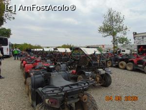 [P36] la primul popas cu ATV-uri » foto by Yolanda
 - 
<span class="allrVoted glyphicon glyphicon-heart hidden" id="av1529099"></span>
<a class="m-l-10 hidden" id="sv1529099" onclick="voting_Foto_DelVot(,1529099,27088)" role="button">șterge vot <span class="glyphicon glyphicon-remove"></span></a>
<a id="v91529099" class=" c-red"  onclick="voting_Foto_SetVot(1529099)" role="button"><span class="glyphicon glyphicon-heart-empty"></span> <b>LIKE</b> = Votează poza</a> <img class="hidden"  id="f1529099W9" src="/imagini/loader.gif" border="0" /><span class="AjErrMes hidden" id="e1529099ErM"></span>