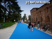 [P34] Milano, Castello Sforzesco: zona vestică dinafara zidurilor castelului era și ea pregătiră pentru apropiata întâlnire cu Berlusconi! (realizați cât suntem de ”mici” în raport de cheltuielile noastre electorale?!)  » foto by mariana.olaru
 - 
<span class="allrVoted glyphicon glyphicon-heart hidden" id="av335649"></span>
<a class="m-l-10 hidden" id="sv335649" onclick="voting_Foto_DelVot(,335649,27191)" role="button">șterge vot <span class="glyphicon glyphicon-remove"></span></a>
<a id="v9335649" class=" c-red"  onclick="voting_Foto_SetVot(335649)" role="button"><span class="glyphicon glyphicon-heart-empty"></span> <b>LIKE</b> = Votează poza</a> <img class="hidden"  id="f335649W9" src="/imagini/loader.gif" border="0" /><span class="AjErrMes hidden" id="e335649ErM"></span>