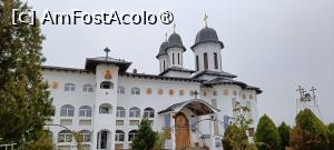 [P01] Mănăstirea Adamești - chilii și biserică sub același acoperiș. » foto by tata123 🔱
 - 
<span class="allrVoted glyphicon glyphicon-heart hidden" id="av1511889"></span>
<a class="m-l-10 hidden" id="sv1511889" onclick="voting_Foto_DelVot(,1511889,27275)" role="button">șterge vot <span class="glyphicon glyphicon-remove"></span></a>
<a id="v91511889" class=" c-red"  onclick="voting_Foto_SetVot(1511889)" role="button"><span class="glyphicon glyphicon-heart-empty"></span> <b>LIKE</b> = Votează poza</a> <img class="hidden"  id="f1511889W9" src="/imagini/loader.gif" border="0" /><span class="AjErrMes hidden" id="e1511889ErM"></span>