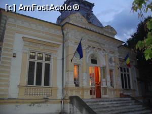 [P02] Muzeul Vrancei, Secția de Istorie este găzduit de o clădire declarată ”monument istoric”. » foto by Floryn81
 - 
<span class="allrVoted glyphicon glyphicon-heart hidden" id="av741907"></span>
<a class="m-l-10 hidden" id="sv741907" onclick="voting_Foto_DelVot(,741907,27334)" role="button">șterge vot <span class="glyphicon glyphicon-remove"></span></a>
<a id="v9741907" class=" c-red"  onclick="voting_Foto_SetVot(741907)" role="button"><span class="glyphicon glyphicon-heart-empty"></span> <b>LIKE</b> = Votează poza</a> <img class="hidden"  id="f741907W9" src="/imagini/loader.gif" border="0" /><span class="AjErrMes hidden" id="e741907ErM"></span>