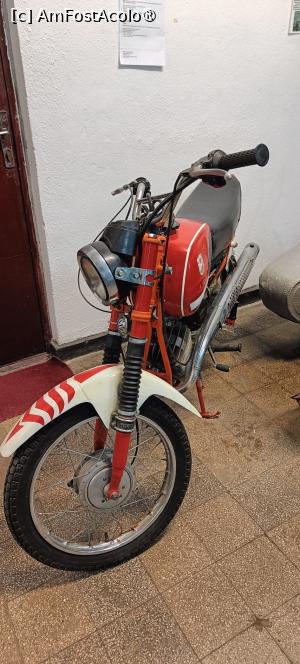 [P25] Motocicleta „Hoinar”. » foto by tata123 🔱
 - 
<span class="allrVoted glyphicon glyphicon-heart hidden" id="av1528934"></span>
<a class="m-l-10 hidden" id="sv1528934" onclick="voting_Foto_DelVot(,1528934,27398)" role="button">șterge vot <span class="glyphicon glyphicon-remove"></span></a>
<a id="v91528934" class=" c-red"  onclick="voting_Foto_SetVot(1528934)" role="button"><span class="glyphicon glyphicon-heart-empty"></span> <b>LIKE</b> = Votează poza</a> <img class="hidden"  id="f1528934W9" src="/imagini/loader.gif" border="0" /><span class="AjErrMes hidden" id="e1528934ErM"></span>