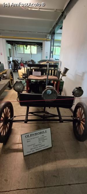 [P29] Automobil Oldsmobile (1901). » foto by tata123 🔱
 - 
<span class="allrVoted glyphicon glyphicon-heart hidden" id="av1528938"></span>
<a class="m-l-10 hidden" id="sv1528938" onclick="voting_Foto_DelVot(,1528938,27398)" role="button">șterge vot <span class="glyphicon glyphicon-remove"></span></a>
<a id="v91528938" class=" c-red"  onclick="voting_Foto_SetVot(1528938)" role="button"><span class="glyphicon glyphicon-heart-empty"></span> <b>LIKE</b> = Votează poza</a> <img class="hidden"  id="f1528938W9" src="/imagini/loader.gif" border="0" /><span class="AjErrMes hidden" id="e1528938ErM"></span>