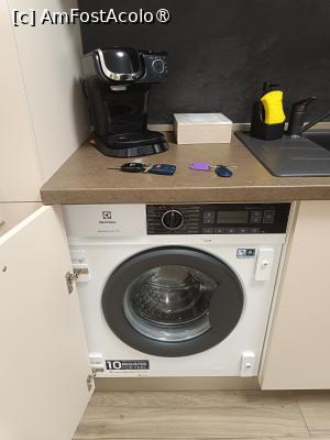 [P16] Cluj, Covaciu Aparthotel, Apartamentul 4, Camera multifuncțională, Bucătăria, Filtrul de cafea și Mașina de spălat rufe » foto by mprofeanu
 - 
<span class="allrVoted glyphicon glyphicon-heart hidden" id="av1489239"></span>
<a class="m-l-10 hidden" id="sv1489239" onclick="voting_Foto_DelVot(,1489239,27735)" role="button">șterge vot <span class="glyphicon glyphicon-remove"></span></a>
<a id="v91489239" class=" c-red"  onclick="voting_Foto_SetVot(1489239)" role="button"><span class="glyphicon glyphicon-heart-empty"></span> <b>LIKE</b> = Votează poza</a> <img class="hidden"  id="f1489239W9" src="/imagini/loader.gif" border="0" /><span class="AjErrMes hidden" id="e1489239ErM"></span>