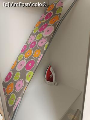 [P29] Cluj, Covaciu Aparthotel, Apartamentul 4, Dormitorul, Masa și Fierul de călcat din Șifonier, le-am folosit a doua zi... » foto by mprofeanu
 - 
<span class="allrVoted glyphicon glyphicon-heart hidden" id="av1489252"></span>
<a class="m-l-10 hidden" id="sv1489252" onclick="voting_Foto_DelVot(,1489252,27735)" role="button">șterge vot <span class="glyphicon glyphicon-remove"></span></a>
<a id="v91489252" class=" c-red"  onclick="voting_Foto_SetVot(1489252)" role="button"><span class="glyphicon glyphicon-heart-empty"></span> <b>LIKE</b> = Votează poza</a> <img class="hidden"  id="f1489252W9" src="/imagini/loader.gif" border="0" /><span class="AjErrMes hidden" id="e1489252ErM"></span>