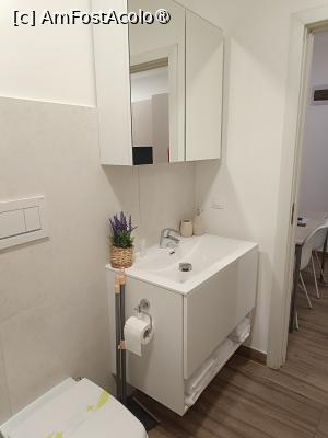 [P34] Cluj, Covaciu Aparthotel, Apartamentul 4, Baia » foto by mprofeanu
 - 
<span class="allrVoted glyphicon glyphicon-heart hidden" id="av1489257"></span>
<a class="m-l-10 hidden" id="sv1489257" onclick="voting_Foto_DelVot(,1489257,27735)" role="button">șterge vot <span class="glyphicon glyphicon-remove"></span></a>
<a id="v91489257" class=" c-red"  onclick="voting_Foto_SetVot(1489257)" role="button"><span class="glyphicon glyphicon-heart-empty"></span> <b>LIKE</b> = Votează poza</a> <img class="hidden"  id="f1489257W9" src="/imagini/loader.gif" border="0" /><span class="AjErrMes hidden" id="e1489257ErM"></span>
