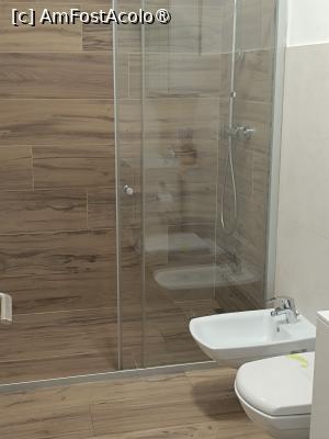 [P36] Cluj, Covaciu Aparthotel, Apartamentul 4, Baia » foto by mprofeanu
 - 
<span class="allrVoted glyphicon glyphicon-heart hidden" id="av1489259"></span>
<a class="m-l-10 hidden" id="sv1489259" onclick="voting_Foto_DelVot(,1489259,27735)" role="button">șterge vot <span class="glyphicon glyphicon-remove"></span></a>
<a id="v91489259" class=" c-red"  onclick="voting_Foto_SetVot(1489259)" role="button"><span class="glyphicon glyphicon-heart-empty"></span> <b>LIKE</b> = Votează poza</a> <img class="hidden"  id="f1489259W9" src="/imagini/loader.gif" border="0" /><span class="AjErrMes hidden" id="e1489259ErM"></span>