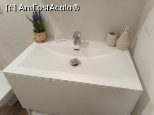 [P38] Cluj, Covaciu Aparthotel, Apartamentul 4, Baia » foto by mprofeanu
 - 
<span class="allrVoted glyphicon glyphicon-heart hidden" id="av1489261"></span>
<a class="m-l-10 hidden" id="sv1489261" onclick="voting_Foto_DelVot(,1489261,27735)" role="button">șterge vot <span class="glyphicon glyphicon-remove"></span></a>
<a id="v91489261" class=" c-red"  onclick="voting_Foto_SetVot(1489261)" role="button"><span class="glyphicon glyphicon-heart-empty"></span> <b>LIKE</b> = Votează poza</a> <img class="hidden"  id="f1489261W9" src="/imagini/loader.gif" border="0" /><span class="AjErrMes hidden" id="e1489261ErM"></span>
