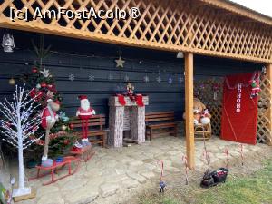 [P08] Pensiunea Melania Chiojdu - decor de Crăciun » foto by nicole33
 - 
<span class="allrVoted glyphicon glyphicon-heart hidden" id="av1511473"></span>
<a class="m-l-10 hidden" id="sv1511473" onclick="voting_Foto_DelVot(,1511473,27780)" role="button">șterge vot <span class="glyphicon glyphicon-remove"></span></a>
<a id="v91511473" class=" c-red"  onclick="voting_Foto_SetVot(1511473)" role="button"><span class="glyphicon glyphicon-heart-empty"></span> <b>LIKE</b> = Votează poza</a> <img class="hidden"  id="f1511473W9" src="/imagini/loader.gif" border="0" /><span class="AjErrMes hidden" id="e1511473ErM"></span>