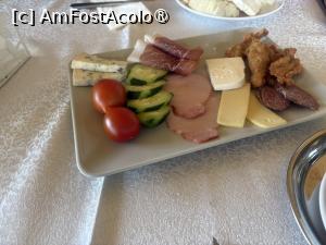 [P24] Pensiunea Subcetate Polovragi - la micul dejun » foto by nicole33
 - 
<span class="allrVoted glyphicon glyphicon-heart hidden" id="av1533856"></span>
<a class="m-l-10 hidden" id="sv1533856" onclick="voting_Foto_DelVot(,1533856,28008)" role="button">șterge vot <span class="glyphicon glyphicon-remove"></span></a>
<a id="v91533856" class=" c-red"  onclick="voting_Foto_SetVot(1533856)" role="button"><span class="glyphicon glyphicon-heart-empty"></span> <b>LIKE</b> = Votează poza</a> <img class="hidden"  id="f1533856W9" src="/imagini/loader.gif" border="0" /><span class="AjErrMes hidden" id="e1533856ErM"></span>