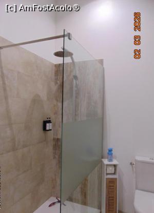 [P15] etaj, baia cu cabina de dus » foto by Yolanda
 - 
<span class="allrVoted glyphicon glyphicon-heart hidden" id="av1524157"></span>
<a class="m-l-10 hidden" id="sv1524157" onclick="voting_Foto_DelVot(,1524157,28286)" role="button">șterge vot <span class="glyphicon glyphicon-remove"></span></a>
<a id="v91524157" class=" c-red"  onclick="voting_Foto_SetVot(1524157)" role="button"><span class="glyphicon glyphicon-heart-empty"></span> <b>LIKE</b> = Votează poza</a> <img class="hidden"  id="f1524157W9" src="/imagini/loader.gif" border="0" /><span class="AjErrMes hidden" id="e1524157ErM"></span>