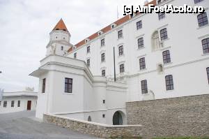 [P11] Castelul Bratislava vazut din alt unghi » foto by cdiana
 - 
<span class="allrVoted glyphicon glyphicon-heart hidden" id="av434753"></span>
<a class="m-l-10 hidden" id="sv434753" onclick="voting_Foto_DelVot(,434753,28340)" role="button">șterge vot <span class="glyphicon glyphicon-remove"></span></a>
<a id="v9434753" class=" c-red"  onclick="voting_Foto_SetVot(434753)" role="button"><span class="glyphicon glyphicon-heart-empty"></span> <b>LIKE</b> = Votează poza</a> <img class="hidden"  id="f434753W9" src="/imagini/loader.gif" border="0" /><span class="AjErrMes hidden" id="e434753ErM"></span>