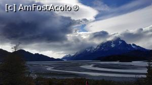 [P39] lacul Grey,  ghețarul Grey in plan indepartat » foto by elenaadina
 - 
<span class="allrVoted glyphicon glyphicon-heart hidden" id="av1528738"></span>
<a class="m-l-10 hidden" id="sv1528738" onclick="voting_Foto_DelVot(,1528738,28528)" role="button">șterge vot <span class="glyphicon glyphicon-remove"></span></a>
<a id="v91528738" class=" c-red"  onclick="voting_Foto_SetVot(1528738)" role="button"><span class="glyphicon glyphicon-heart-empty"></span> <b>LIKE</b> = Votează poza</a> <img class="hidden"  id="f1528738W9" src="/imagini/loader.gif" border="0" /><span class="AjErrMes hidden" id="e1528738ErM"></span>