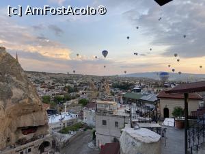 [P66] Castle Cave Hotel Göreme - admirând din balcon zborul matinal al baloanelor cu aer cald » foto by nicole33
 - 
<span class="allrVoted glyphicon glyphicon-heart hidden" id="av1447309"></span>
<a class="m-l-10 hidden" id="sv1447309" onclick="voting_Foto_DelVot(,1447309,28714)" role="button">șterge vot <span class="glyphicon glyphicon-remove"></span></a>
<a id="v91447309" class=" c-red"  onclick="voting_Foto_SetVot(1447309)" role="button"><span class="glyphicon glyphicon-heart-empty"></span> <b>LIKE</b> = Votează poza</a> <img class="hidden"  id="f1447309W9" src="/imagini/loader.gif" border="0" /><span class="AjErrMes hidden" id="e1447309ErM"></span>