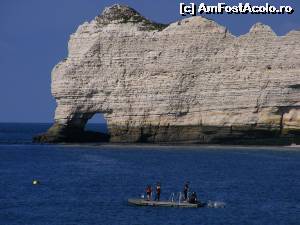 [P01] Etretat - impresie » foto by makuy*
 - 
<span class="allrVoted glyphicon glyphicon-heart hidden" id="av539697"></span>
<a class="m-l-10 hidden" id="sv539697" onclick="voting_Foto_DelVot(,539697,28721)" role="button">șterge vot <span class="glyphicon glyphicon-remove"></span></a>
<a id="v9539697" class=" c-red"  onclick="voting_Foto_SetVot(539697)" role="button"><span class="glyphicon glyphicon-heart-empty"></span> <b>LIKE</b> = Votează poza</a> <img class="hidden"  id="f539697W9" src="/imagini/loader.gif" border="0" /><span class="AjErrMes hidden" id="e539697ErM"></span>