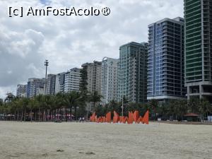 [P15] Plaja Da Nang » foto by crismis
 - 
<span class="allrVoted glyphicon glyphicon-heart hidden" id="av1536563"></span>
<a class="m-l-10 hidden" id="sv1536563" onclick="voting_Foto_DelVot(,1536563,28750)" role="button">șterge vot <span class="glyphicon glyphicon-remove"></span></a>
<a id="v91536563" class=" c-red"  onclick="voting_Foto_SetVot(1536563)" role="button"><span class="glyphicon glyphicon-heart-empty"></span> <b>LIKE</b> = Votează poza</a> <img class="hidden"  id="f1536563W9" src="/imagini/loader.gif" border="0" /><span class="AjErrMes hidden" id="e1536563ErM"></span>