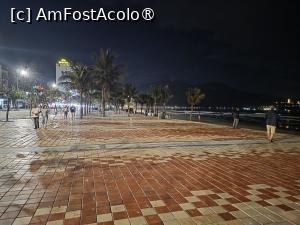 [P02] Da Nang; la pas pe faleză » foto by crismis
 - 
<span class="allrVoted glyphicon glyphicon-heart hidden" id="av1536550"></span>
<a class="m-l-10 hidden" id="sv1536550" onclick="voting_Foto_DelVot(,1536550,28750)" role="button">șterge vot <span class="glyphicon glyphicon-remove"></span></a>
<a id="v91536550" class=" c-red"  onclick="voting_Foto_SetVot(1536550)" role="button"><span class="glyphicon glyphicon-heart-empty"></span> <b>LIKE</b> = Votează poza</a> <img class="hidden"  id="f1536550W9" src="/imagini/loader.gif" border="0" /><span class="AjErrMes hidden" id="e1536550ErM"></span>