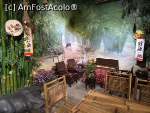 [P34] Ann Quan Restaurant » foto by crismis
 - 
<span class="allrVoted glyphicon glyphicon-heart hidden" id="av1535562"></span>
<a class="m-l-10 hidden" id="sv1535562" onclick="voting_Foto_DelVot(,1535562,28794)" role="button">șterge vot <span class="glyphicon glyphicon-remove"></span></a>
<a id="v91535562" class=" c-red"  onclick="voting_Foto_SetVot(1535562)" role="button"><span class="glyphicon glyphicon-heart-empty"></span> <b>LIKE</b> = Votează poza</a> <img class="hidden"  id="f1535562W9" src="/imagini/loader.gif" border="0" /><span class="AjErrMes hidden" id="e1535562ErM"></span>
