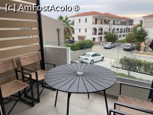 [P06] Val Del Mar Boutique Apartments -  un balcon generos. Langa noi (in dreapta) aveam o familie cu 3 copii destul de mici, cazarea aceasta era perfecta pentru ei. Iar in stanga priveam la prietenii nostri pe balcon » foto by mishu
 - 
<span class="allrVoted glyphicon glyphicon-heart hidden" id="av1470396"></span>
<a class="m-l-10 hidden" id="sv1470396" onclick="voting_Foto_DelVot(,1470396,28898)" role="button">șterge vot <span class="glyphicon glyphicon-remove"></span></a>
<a id="v91470396" class=" c-red"  onclick="voting_Foto_SetVot(1470396)" role="button"><span class="glyphicon glyphicon-heart-empty"></span> <b>LIKE</b> = Votează poza</a> <img class="hidden"  id="f1470396W9" src="/imagini/loader.gif" border="0" /><span class="AjErrMes hidden" id="e1470396ErM"></span>