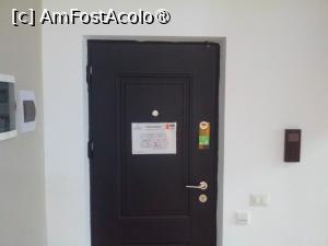 [P13] Usa de intrare in apartament » foto by Yoda
 - 
<span class="allrVoted glyphicon glyphicon-heart hidden" id="av1477998"></span>
<a class="m-l-10 hidden" id="sv1477998" onclick="voting_Foto_DelVot(,1477998,28947)" role="button">șterge vot <span class="glyphicon glyphicon-remove"></span></a>
<a id="v91477998" class=" c-red"  onclick="voting_Foto_SetVot(1477998)" role="button"><span class="glyphicon glyphicon-heart-empty"></span> <b>LIKE</b> = Votează poza</a> <img class="hidden"  id="f1477998W9" src="/imagini/loader.gif" border="0" /><span class="AjErrMes hidden" id="e1477998ErM"></span>