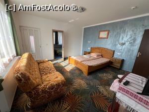 [P16] Pensiunea La Mike din Vatra Moldoviței
apartamentul » foto by Andrei16
 - 
<span class="allrVoted glyphicon glyphicon-heart hidden" id="av1481966"></span>
<a class="m-l-10 hidden" id="sv1481966" onclick="voting_Foto_DelVot(,1481966,28978)" role="button">șterge vot <span class="glyphicon glyphicon-remove"></span></a>
<a id="v91481966" class=" c-red"  onclick="voting_Foto_SetVot(1481966)" role="button"><span class="glyphicon glyphicon-heart-empty"></span> <b>LIKE</b> = Votează poza</a> <img class="hidden"  id="f1481966W9" src="/imagini/loader.gif" border="0" /><span class="AjErrMes hidden" id="e1481966ErM"></span>