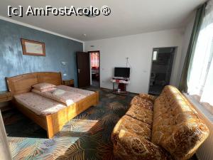 [P17] Pensiunea La Myky din Vatra Moldoviței
apartamentul » foto by Andrei16
 - 
<span class="allrVoted glyphicon glyphicon-heart hidden" id="av1481967"></span>
<a class="m-l-10 hidden" id="sv1481967" onclick="voting_Foto_DelVot(,1481967,28978)" role="button">șterge vot <span class="glyphicon glyphicon-remove"></span></a>
<a id="v91481967" class=" c-red"  onclick="voting_Foto_SetVot(1481967)" role="button"><span class="glyphicon glyphicon-heart-empty"></span> <b>LIKE</b> = Votează poza</a> <img class="hidden"  id="f1481967W9" src="/imagini/loader.gif" border="0" /><span class="AjErrMes hidden" id="e1481967ErM"></span>