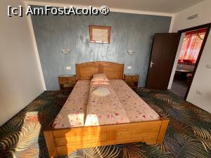 [P20] Pensiunea La Myky din Vatra Moldoviței
apartamentul » foto by Andrei16
 - 
<span class="allrVoted glyphicon glyphicon-heart hidden" id="av1481970"></span>
<a class="m-l-10 hidden" id="sv1481970" onclick="voting_Foto_DelVot(,1481970,28978)" role="button">șterge vot <span class="glyphicon glyphicon-remove"></span></a>
<a id="v91481970" class=" c-red"  onclick="voting_Foto_SetVot(1481970)" role="button"><span class="glyphicon glyphicon-heart-empty"></span> <b>LIKE</b> = Votează poza</a> <img class="hidden"  id="f1481970W9" src="/imagini/loader.gif" border="0" /><span class="AjErrMes hidden" id="e1481970ErM"></span>