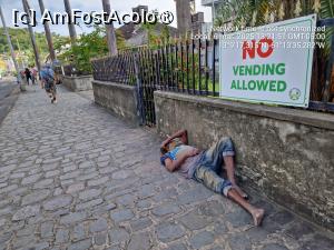 [P31] 31. Cred că este un homeless. » foto by doinafil
 - 
<span class="allrVoted glyphicon glyphicon-heart hidden" id="av1481323"></span>
<a class="m-l-10 hidden" id="sv1481323" onclick="voting_Foto_DelVot(,1481323,28979)" role="button">șterge vot <span class="glyphicon glyphicon-remove"></span></a>
<a id="v91481323" class=" c-red"  onclick="voting_Foto_SetVot(1481323)" role="button"><span class="glyphicon glyphicon-heart-empty"></span> <b>LIKE</b> = Votează poza</a> <img class="hidden"  id="f1481323W9" src="/imagini/loader.gif" border="0" /><span class="AjErrMes hidden" id="e1481323ErM"></span>