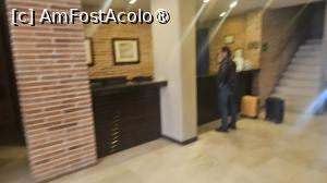 [P08] zona de lobby » foto by robert
 - 
<span class="allrVoted glyphicon glyphicon-heart hidden" id="av1482570"></span>
<a class="m-l-10 hidden" id="sv1482570" onclick="voting_Foto_DelVot(,1482570,28984)" role="button">șterge vot <span class="glyphicon glyphicon-remove"></span></a>
<a id="v91482570" class=" c-red"  onclick="voting_Foto_SetVot(1482570)" role="button"><span class="glyphicon glyphicon-heart-empty"></span> <b>LIKE</b> = Votează poza</a> <img class="hidden"  id="f1482570W9" src="/imagini/loader.gif" border="0" /><span class="AjErrMes hidden" id="e1482570ErM"></span>