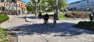[P30] Uppsala, intersecție pentru biciclete în drumul nostru spre centru » foto by mprofeanu
 - 
<span class="allrVoted glyphicon glyphicon-heart hidden" id="av1485533"></span>
<a class="m-l-10 hidden" id="sv1485533" onclick="voting_Foto_DelVot(,1485533,29005)" role="button">șterge vot <span class="glyphicon glyphicon-remove"></span></a>
<a id="v91485533" class=" c-red"  onclick="voting_Foto_SetVot(1485533)" role="button"><span class="glyphicon glyphicon-heart-empty"></span> <b>LIKE</b> = Votează poza</a> <img class="hidden"  id="f1485533W9" src="/imagini/loader.gif" border="0" /><span class="AjErrMes hidden" id="e1485533ErM"></span>