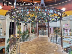 [P05] Hotel Cordial Mogan Playa; din lobby către zona cu magazine și restaurante » foto by crismis
 - 
<span class="allrVoted glyphicon glyphicon-heart hidden" id="av1488924"></span>
<a class="m-l-10 hidden" id="sv1488924" onclick="voting_Foto_DelVot(,1488924,29042)" role="button">șterge vot <span class="glyphicon glyphicon-remove"></span></a>
<a id="v91488924" class=" c-red"  onclick="voting_Foto_SetVot(1488924)" role="button"><span class="glyphicon glyphicon-heart-empty"></span> <b>LIKE</b> = Votează poza</a> <img class="hidden"  id="f1488924W9" src="/imagini/loader.gif" border="0" /><span class="AjErrMes hidden" id="e1488924ErM"></span>