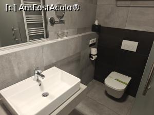 [P27] B The Hotel - camera 312 » foto by creivean
 - 
<span class="allrVoted glyphicon glyphicon-heart hidden" id="av1504732"></span>
<a class="m-l-10 hidden" id="sv1504732" onclick="voting_Foto_DelVot(,1504732,29167)" role="button">șterge vot <span class="glyphicon glyphicon-remove"></span></a>
<a id="v91504732" class=" c-red"  onclick="voting_Foto_SetVot(1504732)" role="button"><span class="glyphicon glyphicon-heart-empty"></span> <b>LIKE</b> = Votează poza</a> <img class="hidden"  id="f1504732W9" src="/imagini/loader.gif" border="0" /><span class="AjErrMes hidden" id="e1504732ErM"></span>