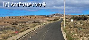 [P35] Șoseaua prin Porto Santo către Quinta das Palmeiras » foto by irinad
 - 
<span class="allrVoted glyphicon glyphicon-heart hidden" id="av1505311"></span>
<a class="m-l-10 hidden" id="sv1505311" onclick="voting_Foto_DelVot(,1505311,29172)" role="button">șterge vot <span class="glyphicon glyphicon-remove"></span></a>
<a id="v91505311" class=" c-red"  onclick="voting_Foto_SetVot(1505311)" role="button"><span class="glyphicon glyphicon-heart-empty"></span> <b>LIKE</b> = Votează poza</a> <img class="hidden"  id="f1505311W9" src="/imagini/loader.gif" border="0" /><span class="AjErrMes hidden" id="e1505311ErM"></span>