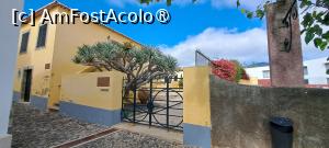 [P64] Centrul orașului Vila Baleira, spre Casa Museu Cristóvão Colombo » foto by irinad
 - 
<span class="allrVoted glyphicon glyphicon-heart hidden" id="av1505340"></span>
<a class="m-l-10 hidden" id="sv1505340" onclick="voting_Foto_DelVot(,1505340,29172)" role="button">șterge vot <span class="glyphicon glyphicon-remove"></span></a>
<a id="v91505340" class=" c-red"  onclick="voting_Foto_SetVot(1505340)" role="button"><span class="glyphicon glyphicon-heart-empty"></span> <b>LIKE</b> = Votează poza</a> <img class="hidden"  id="f1505340W9" src="/imagini/loader.gif" border="0" /><span class="AjErrMes hidden" id="e1505340ErM"></span>