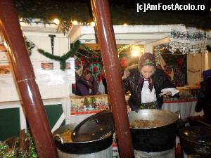 [P07] sarmalute de la Botiza servite de fete frumoase » foto by amero
 - 
<span class="allrVoted glyphicon glyphicon-heart hidden" id="av583450"></span>
<a class="m-l-10 hidden" id="sv583450" onclick="voting_Foto_DelVot(,583450,29197)" role="button">șterge vot <span class="glyphicon glyphicon-remove"></span></a>
<a id="v9583450" class=" c-red"  onclick="voting_Foto_SetVot(583450)" role="button"><span class="glyphicon glyphicon-heart-empty"></span> <b>LIKE</b> = Votează poza</a> <img class="hidden"  id="f583450W9" src="/imagini/loader.gif" border="0" /><span class="AjErrMes hidden" id="e583450ErM"></span>