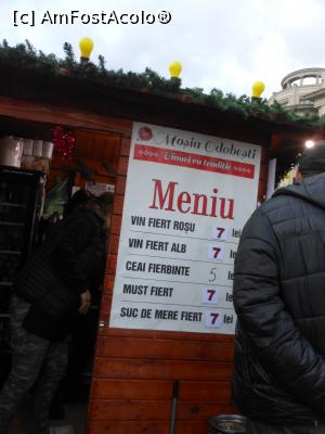 [P23] București - Târgul de Crăciun 2022. Alte prețuri. » foto by iulianic
 - 
<span class="allrVoted glyphicon glyphicon-heart hidden" id="av1341647"></span>
<a class="m-l-10 hidden" id="sv1341647" onclick="voting_Foto_DelVot(,1341647,29197)" role="button">șterge vot <span class="glyphicon glyphicon-remove"></span></a>
<a id="v91341647" class=" c-red"  onclick="voting_Foto_SetVot(1341647)" role="button"><span class="glyphicon glyphicon-heart-empty"></span> <b>LIKE</b> = Votează poza</a> <img class="hidden"  id="f1341647W9" src="/imagini/loader.gif" border="0" /><span class="AjErrMes hidden" id="e1341647ErM"></span>