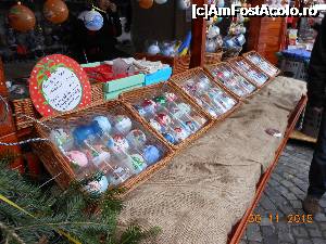 [P05] Târgul de Crăciun - Globuri pictate cu artă și migală.  » foto by iulianic
 - 
<span class="allrVoted glyphicon glyphicon-heart hidden" id="av695521"></span>
<a class="m-l-10 hidden" id="sv695521" onclick="voting_Foto_DelVot(,695521,29197)" role="button">șterge vot <span class="glyphicon glyphicon-remove"></span></a>
<a id="v9695521" class=" c-red"  onclick="voting_Foto_SetVot(695521)" role="button"><span class="glyphicon glyphicon-heart-empty"></span> <b>LIKE</b> = Votează poza</a> <img class="hidden"  id="f695521W9" src="/imagini/loader.gif" border="0" /><span class="AjErrMes hidden" id="e695521ErM"></span>