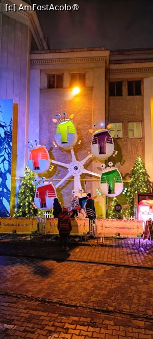 [P44] Târgul „Poveste de Crăciun” » foto by tata123 🔱
 - 
<span class="allrVoted glyphicon glyphicon-heart hidden" id="av1462767"></span>
<a class="m-l-10 hidden" id="sv1462767" onclick="voting_Foto_DelVot(,1462767,29197)" role="button">șterge vot <span class="glyphicon glyphicon-remove"></span></a>
<a id="v91462767" class=" c-red"  onclick="voting_Foto_SetVot(1462767)" role="button"><span class="glyphicon glyphicon-heart-empty"></span> <b>LIKE</b> = Votează poza</a> <img class="hidden"  id="f1462767W9" src="/imagini/loader.gif" border="0" /><span class="AjErrMes hidden" id="e1462767ErM"></span>