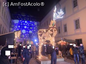 [P05] Prima curte interioară de la Muzeul Brukenthal,multă lume,căsuțe cu bunătăți » foto by AZE
 - 
<span class="allrVoted glyphicon glyphicon-heart hidden" id="av1399696"></span>
<a class="m-l-10 hidden" id="sv1399696" onclick="voting_Foto_DelVot(,1399696,29199)" role="button">șterge vot <span class="glyphicon glyphicon-remove"></span></a>
<a id="v91399696" class=" c-red"  onclick="voting_Foto_SetVot(1399696)" role="button"><span class="glyphicon glyphicon-heart-empty"></span> <b>LIKE</b> = Votează poza</a> <img class="hidden"  id="f1399696W9" src="/imagini/loader.gif" border="0" /><span class="AjErrMes hidden" id="e1399696ErM"></span>