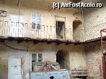 [P19] Sibiu -Piata Mica,alta imagine cu aceeasi casa » foto by Diaura*
 - 
<span class="allrVoted glyphicon glyphicon-heart hidden" id="av284246"></span>
<a class="m-l-10 hidden" id="sv284246" onclick="voting_Foto_DelVot(,284246,29199)" role="button">șterge vot <span class="glyphicon glyphicon-remove"></span></a>
<a id="v9284246" class=" c-red"  onclick="voting_Foto_SetVot(284246)" role="button"><span class="glyphicon glyphicon-heart-empty"></span> <b>LIKE</b> = Votează poza</a> <img class="hidden"  id="f284246W9" src="/imagini/loader.gif" border="0" /><span class="AjErrMes hidden" id="e284246ErM"></span>