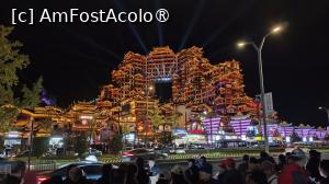 [P02] 72 Strange Buildings din Zhangjiajie » foto by elenaadina
 - 
<span class="allrVoted glyphicon glyphicon-heart hidden" id="av1510284"></span>
<a class="m-l-10 hidden" id="sv1510284" onclick="voting_Foto_DelVot(,1510284,29201)" role="button">șterge vot <span class="glyphicon glyphicon-remove"></span></a>
<a id="v91510284" class=" c-red"  onclick="voting_Foto_SetVot(1510284)" role="button"><span class="glyphicon glyphicon-heart-empty"></span> <b>LIKE</b> = Votează poza</a> <img class="hidden"  id="f1510284W9" src="/imagini/loader.gif" border="0" /><span class="AjErrMes hidden" id="e1510284ErM"></span>