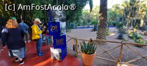 [P10] Marrakech, Grădina Majorelle, la intrare, cu elemente de semnalistică a Jubileului 100 de ani de la înființare » foto by mprofeanu
 - 
<span class="allrVoted glyphicon glyphicon-heart hidden" id="av1483257"></span>
<a class="m-l-10 hidden" id="sv1483257" onclick="voting_Foto_DelVot(,1483257,29203)" role="button">șterge vot <span class="glyphicon glyphicon-remove"></span></a>
<a id="v91483257" class=" c-red"  onclick="voting_Foto_SetVot(1483257)" role="button"><span class="glyphicon glyphicon-heart-empty"></span> <b>LIKE</b> = Votează poza</a> <img class="hidden"  id="f1483257W9" src="/imagini/loader.gif" border="0" /><span class="AjErrMes hidden" id="e1483257ErM"></span>